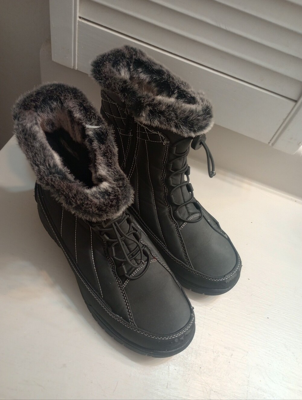 Totes Women's Elle Winter Boots With Faux Fur
